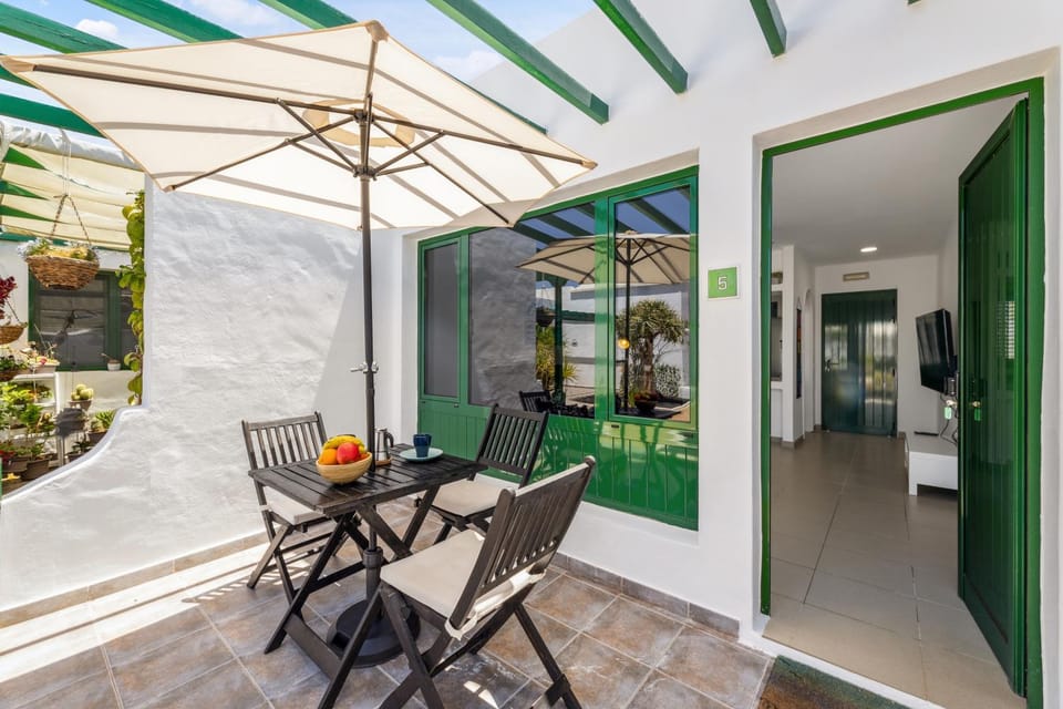 Balcony/Terrace, Garden view