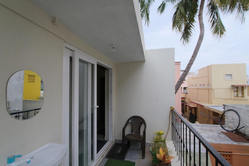 Patio, Day, View (from property/room), Balcony/Terrace