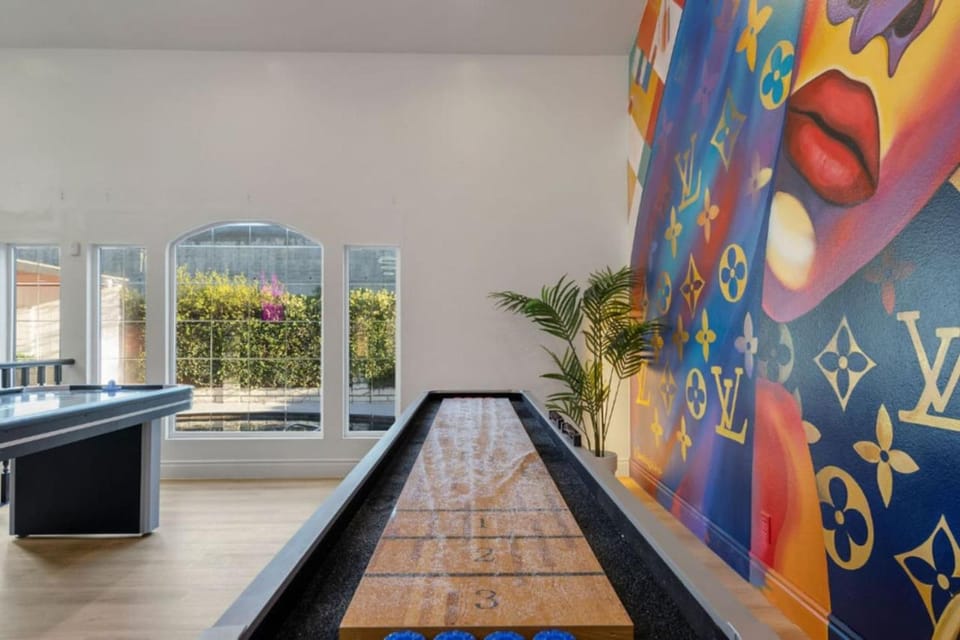 Designer Project| Heated Pool & Spa - 9mins to MDR House in Playa Vista