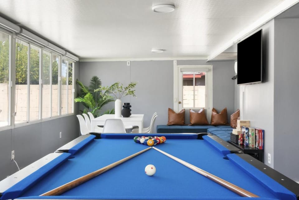 Galactic Getaway Close to Disney with Pool and Games House in Stanton