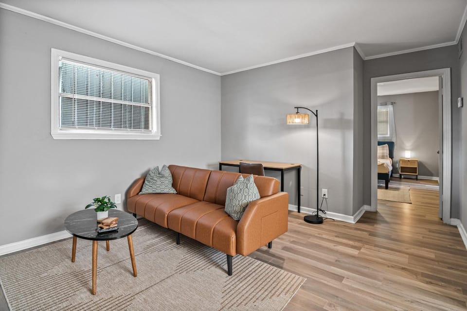 Chic 1 BDR on Westheimer - 92 Walk Score - Free Parking - Free Wifi Apartment in Houston