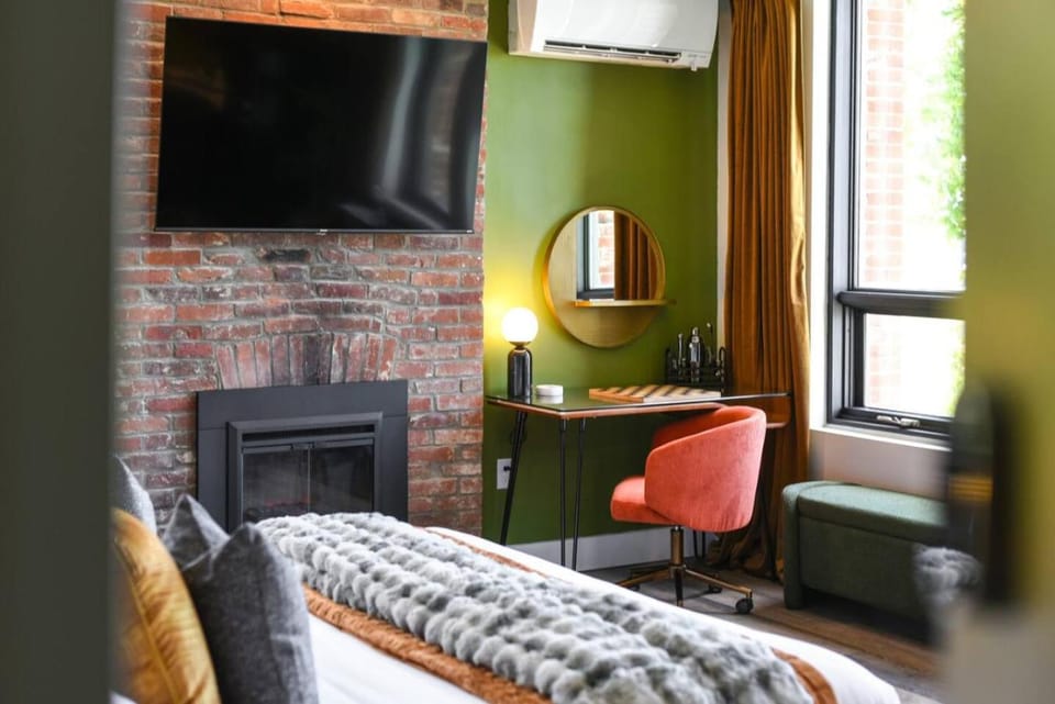 HostWise Stays - Grandview Studio, Skyline Views, Private Parking Apartment in Pittsburgh