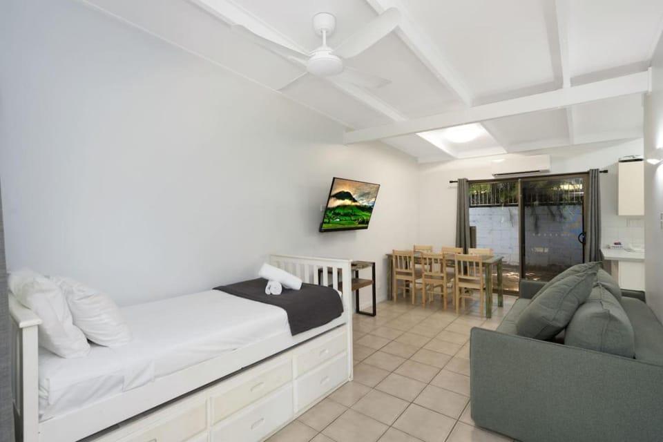 183 at 71 Mandalay - Formally Amaroo on Mandalay Apartment in Queensland