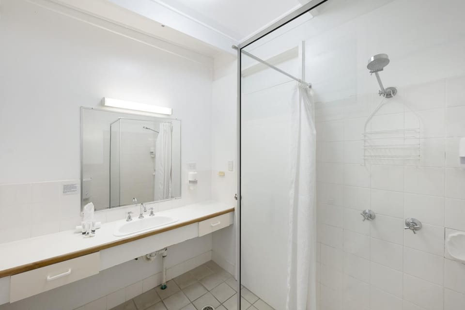Unit 133 Amaroo Standard Twin Studio Apartment Apartment in Queensland