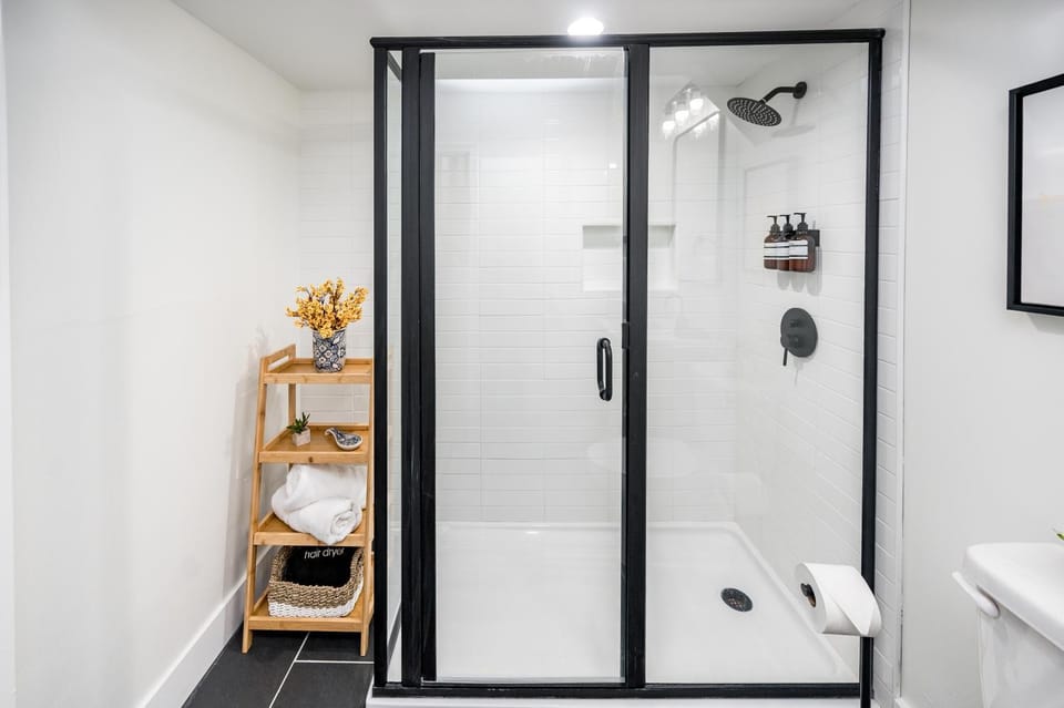 Shower, Bathroom