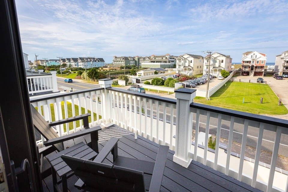 Newly Built Ocean Views Pool June Weeks Open House in Kill Devil Hills