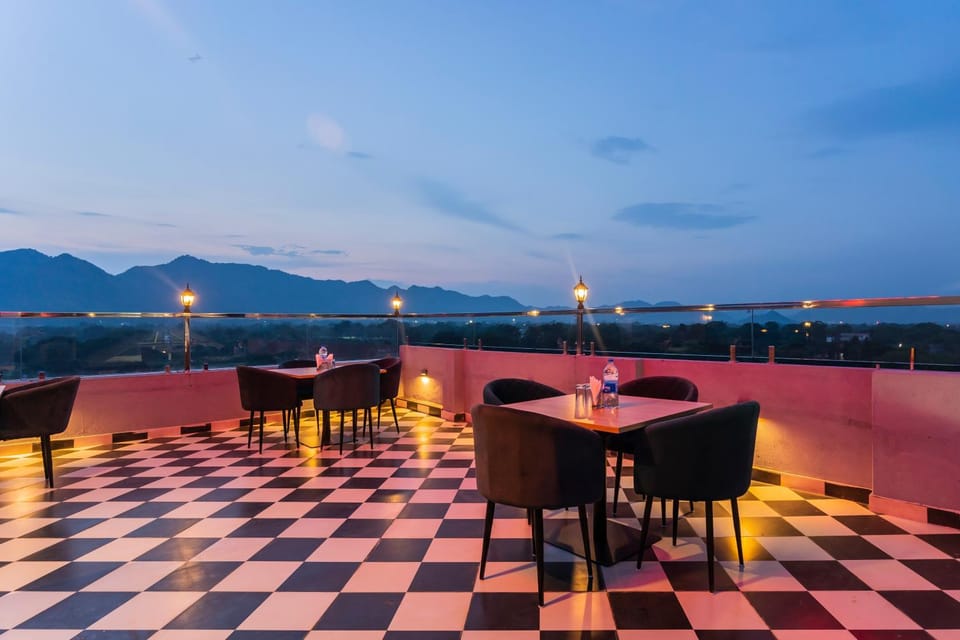 Lounge or bar