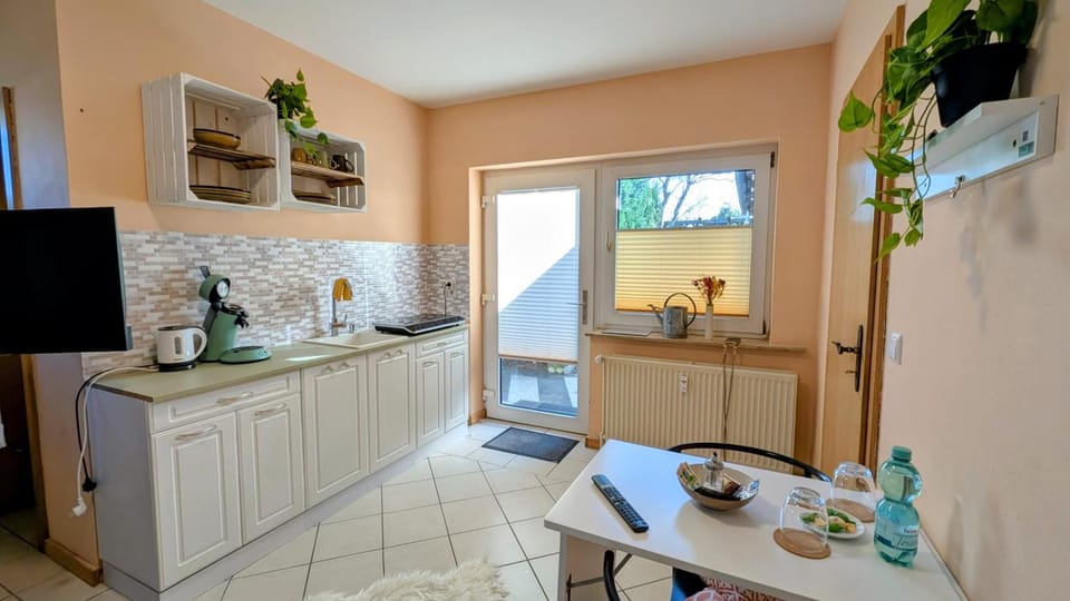 Coffee/tea facilities, Dining area