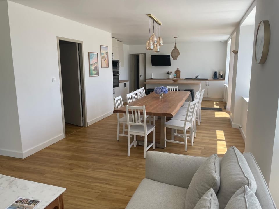 Nouveau, maison bord de mer Beg-meil House in Fouesnant