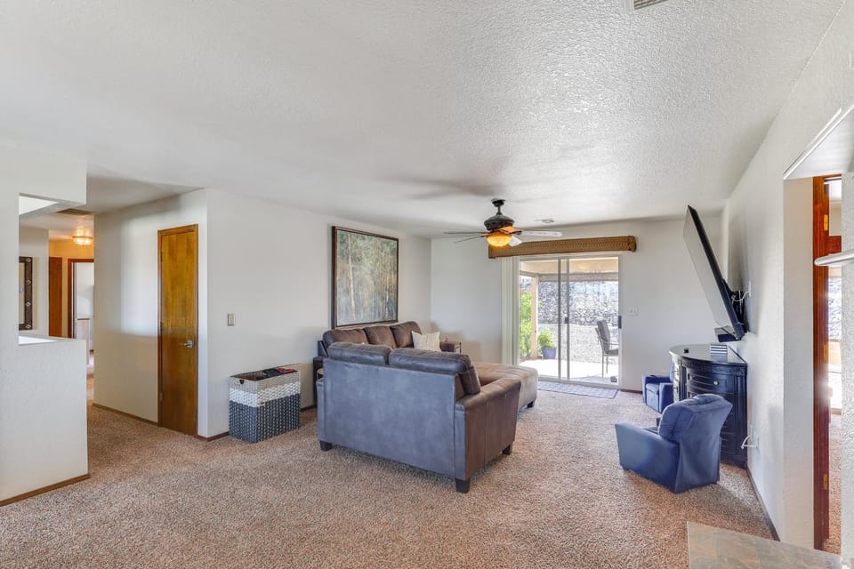 Lake Havasu Snowbird Retreat w/ Hot Tub! House in Lake Havasu City