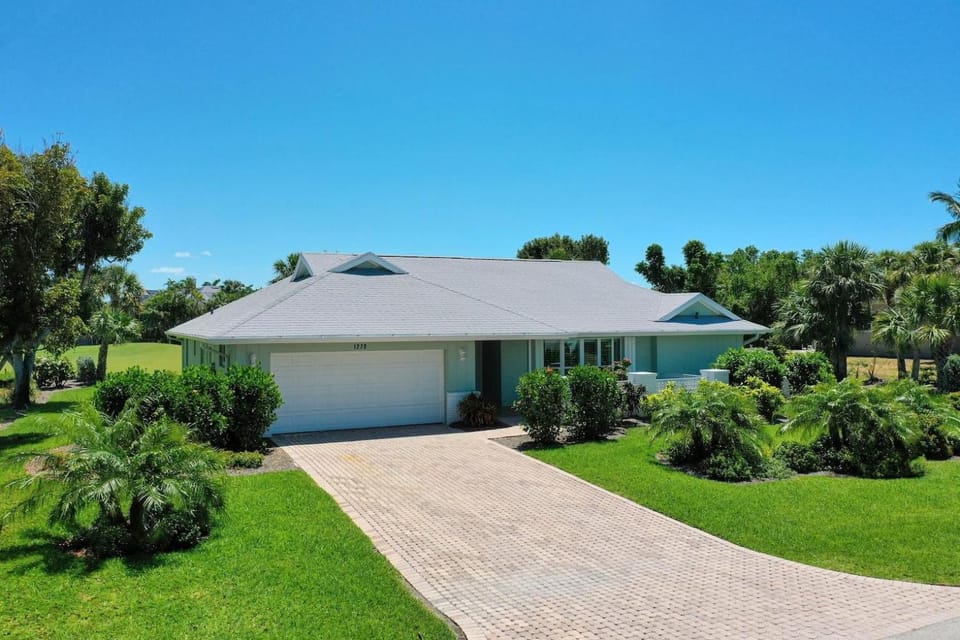 Hidden Pearl House in Sanibel Island