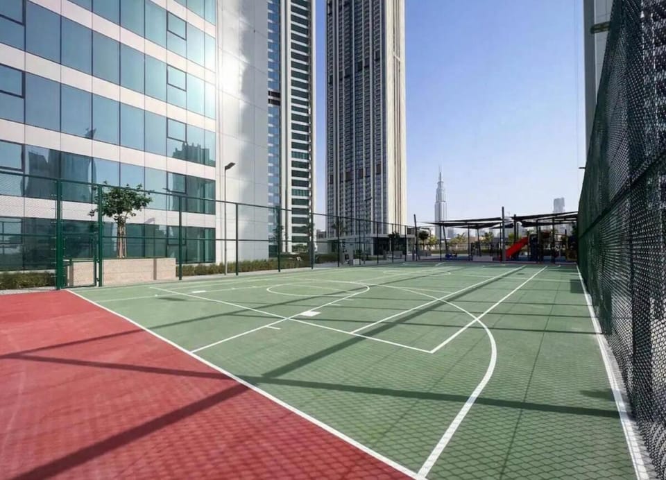 Property building, Day, Tennis court