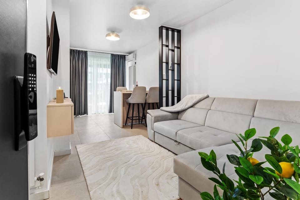 Living room, Photo of the whole room