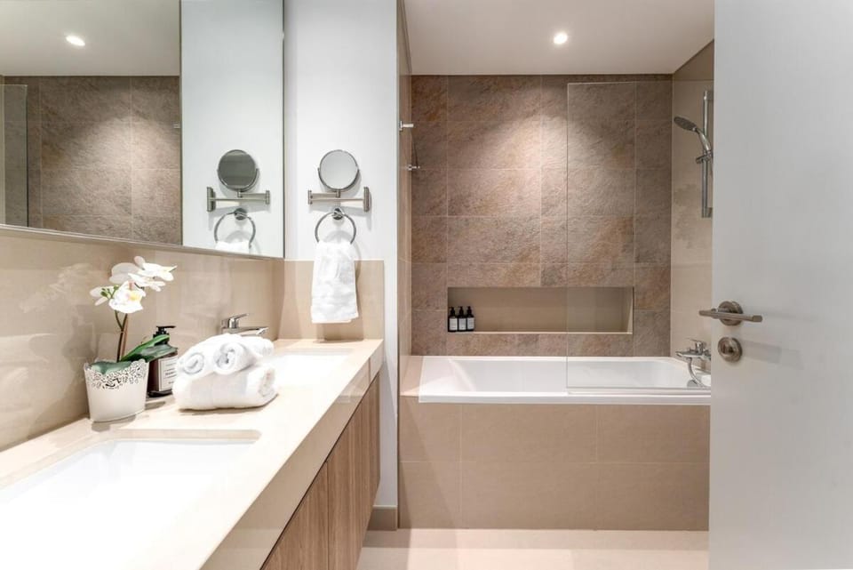 Bathroom, Bath