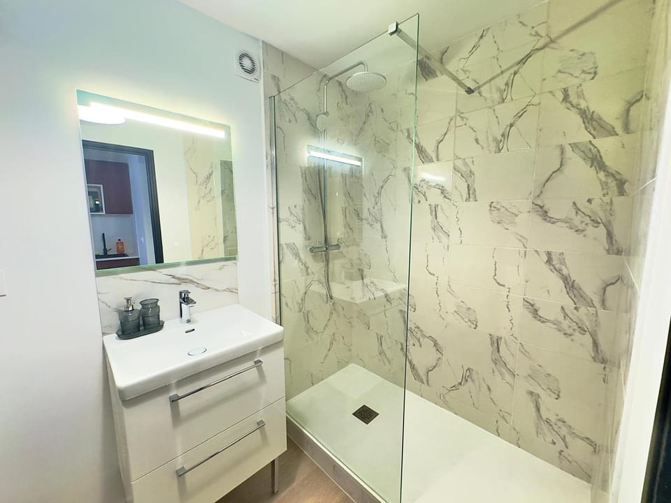 Cosy appart- 6 pers Netflix Hyper centre Douai Apartment in Hauts-de-France