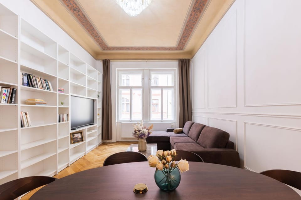 Library, TV and multimedia, Living room, Seating area
