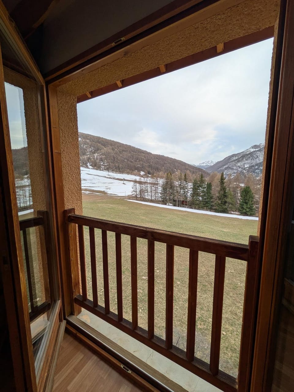 Appartement 3 pieces 6 personnes, 2 chambres, wifi fibre gratuit, piscine l'été et au pied des pistes l'hiver Apartment in Provence-Alpes-Côte d'Azur