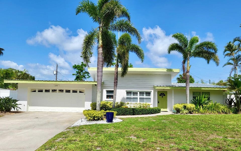Warners Bayou Too House in Bradenton