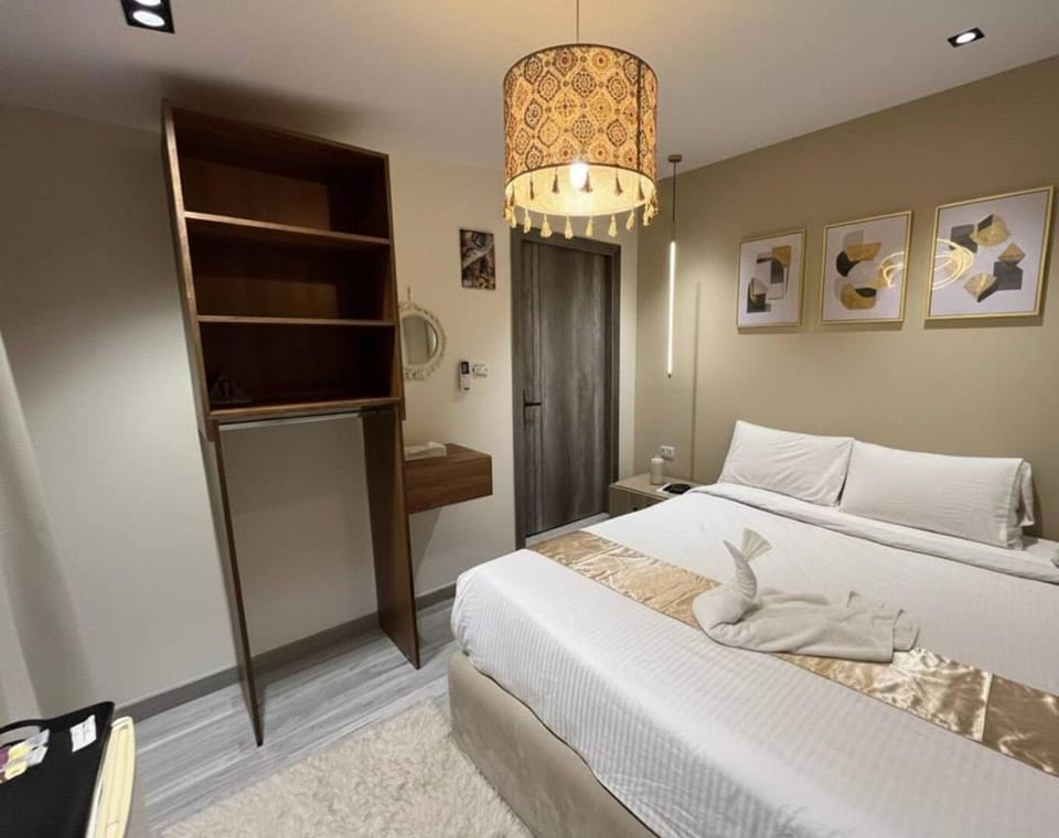 Bed, Photo of the whole room, Bedroom, wardrobe