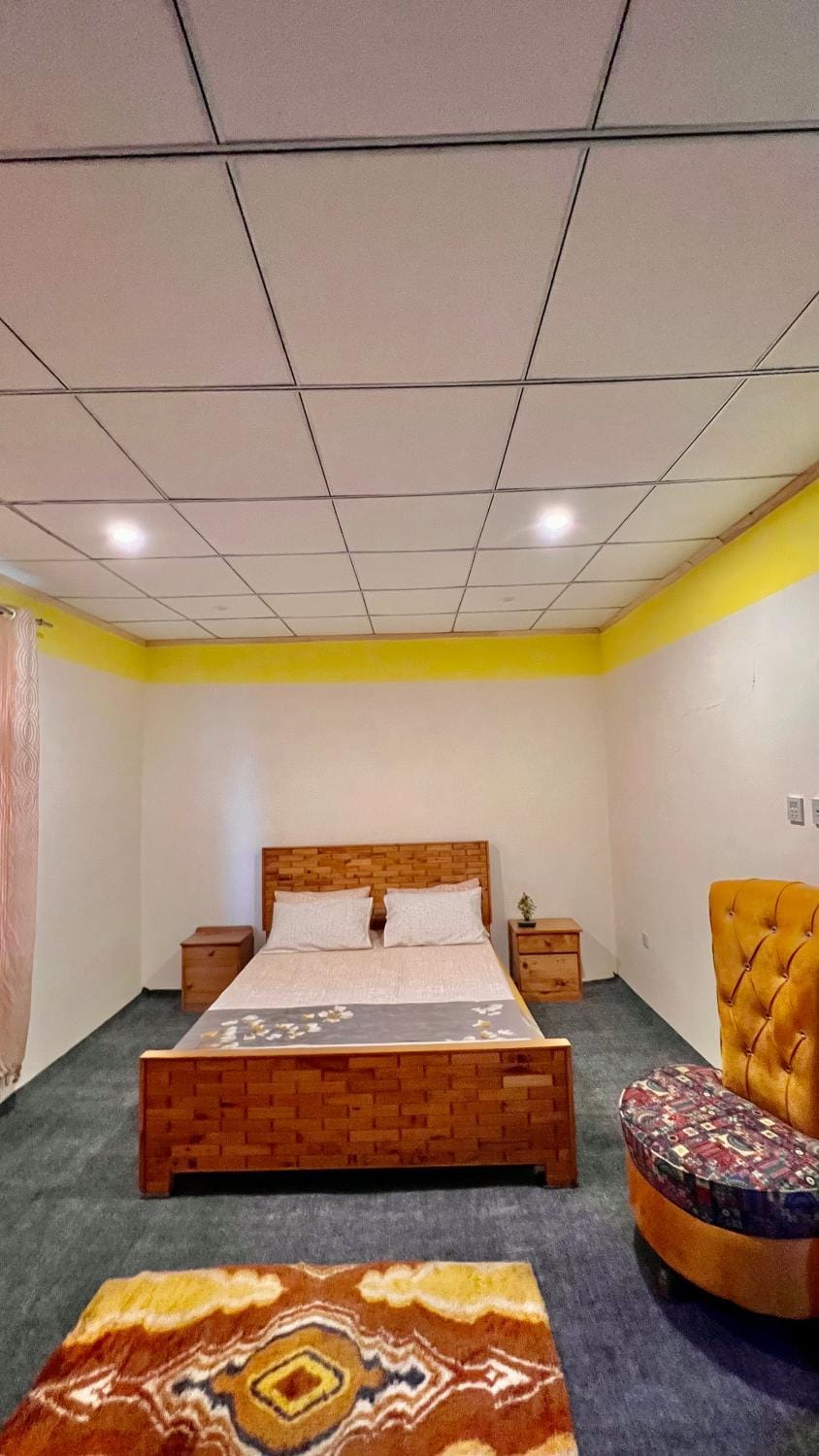 Bed, Living room, Photo of the whole room, Bedroom