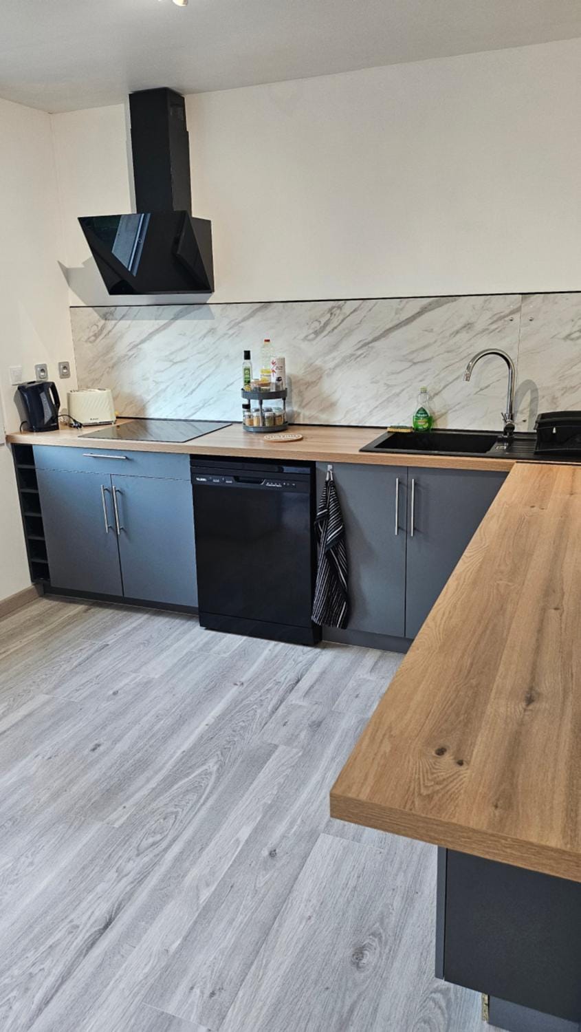 Kitchen or kitchenette, stove