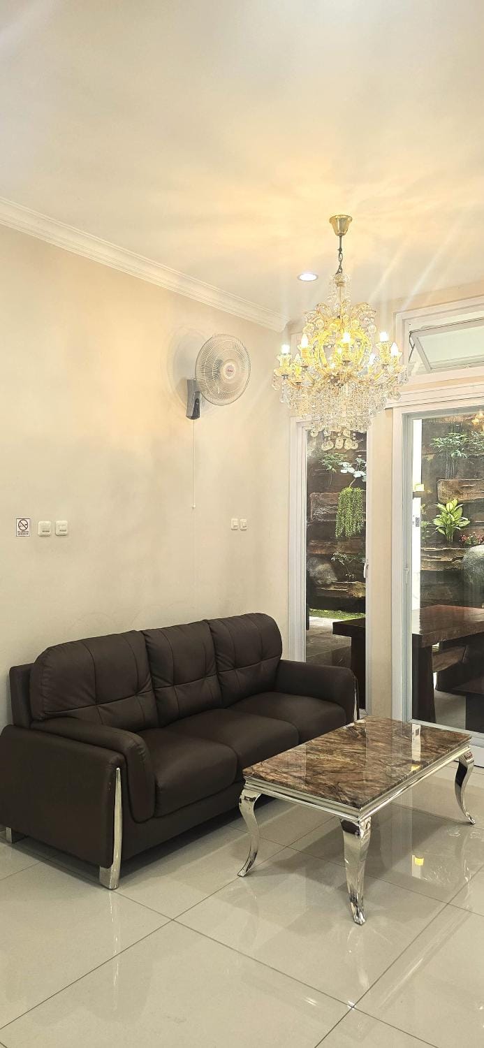 Game Room, Living room