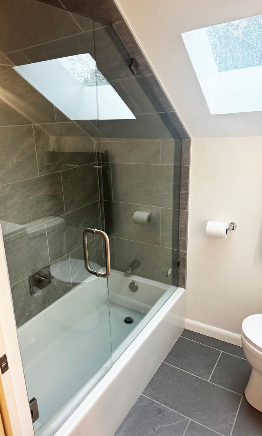 Shower, Toilet, Bathroom, Bath, towels