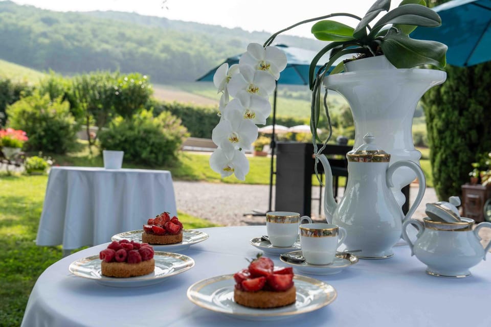 Spring, Day, Natural landscape, Garden, Food and drinks, Food, Garden view, Mountain view