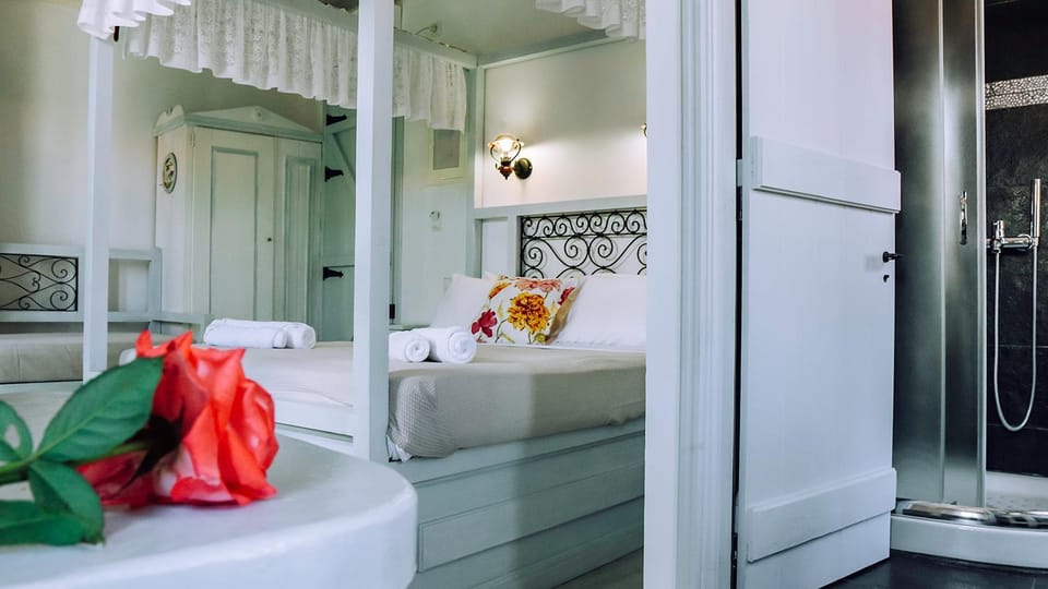 Rodakas Rooms-Anthoula Apartment in Decentralized Administration of the Aegean