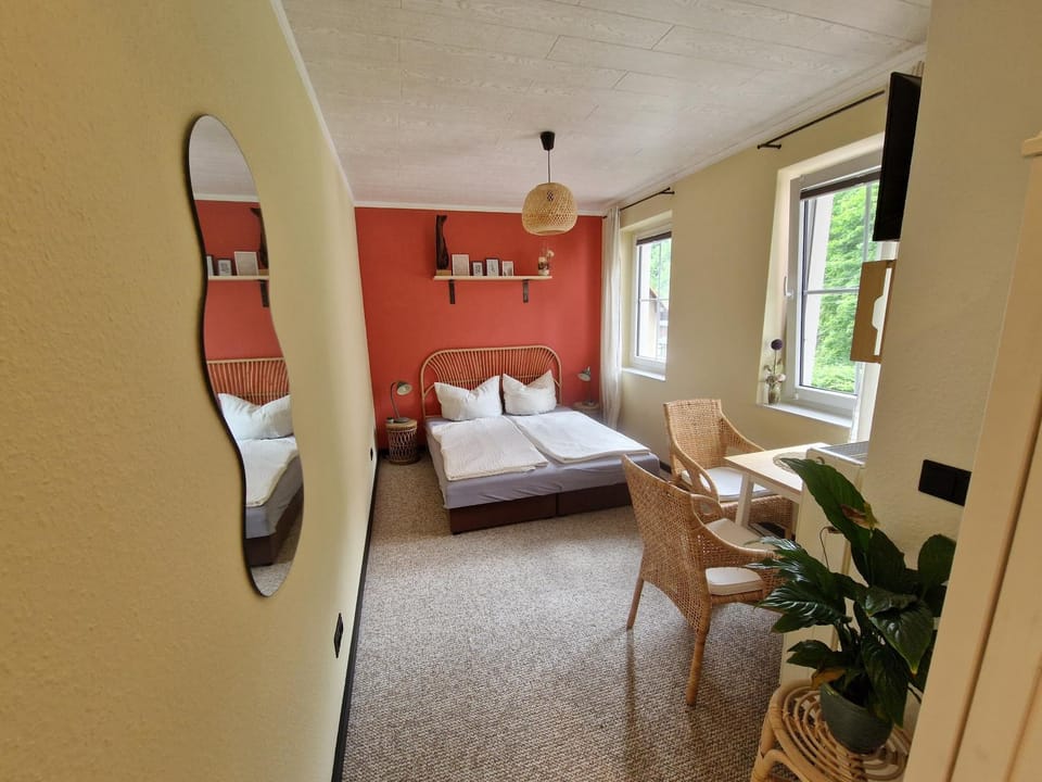 Bed, Living room