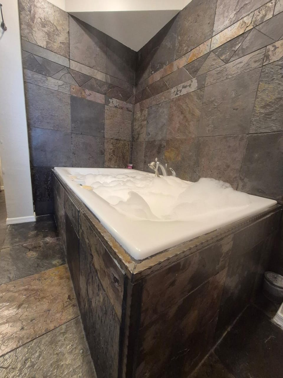 Hot Tub, Bath