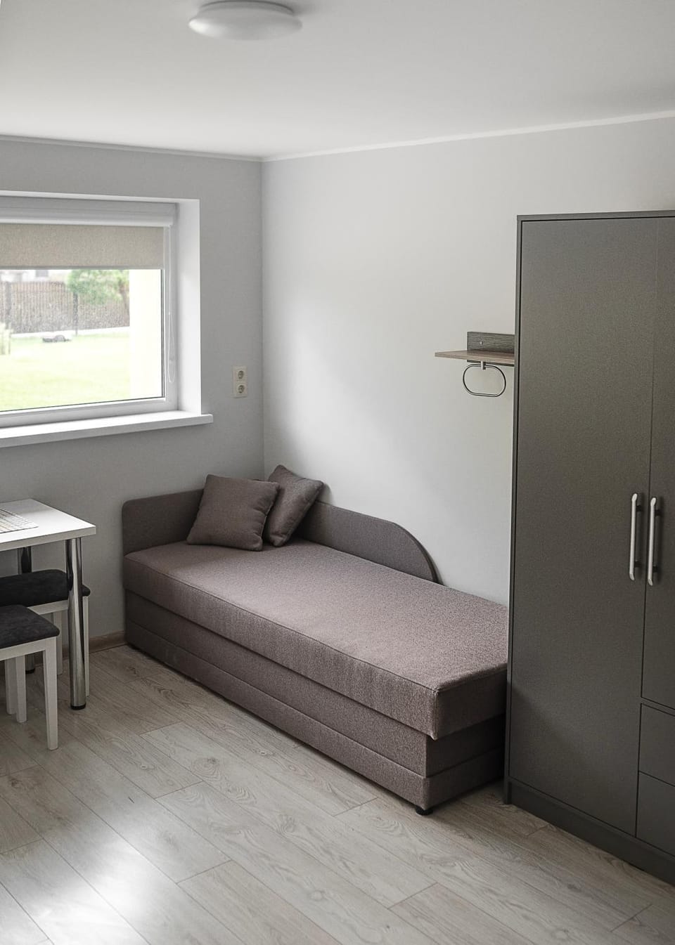 Bed, Photo of the whole room, Seating area, Bedroom, wardrobe