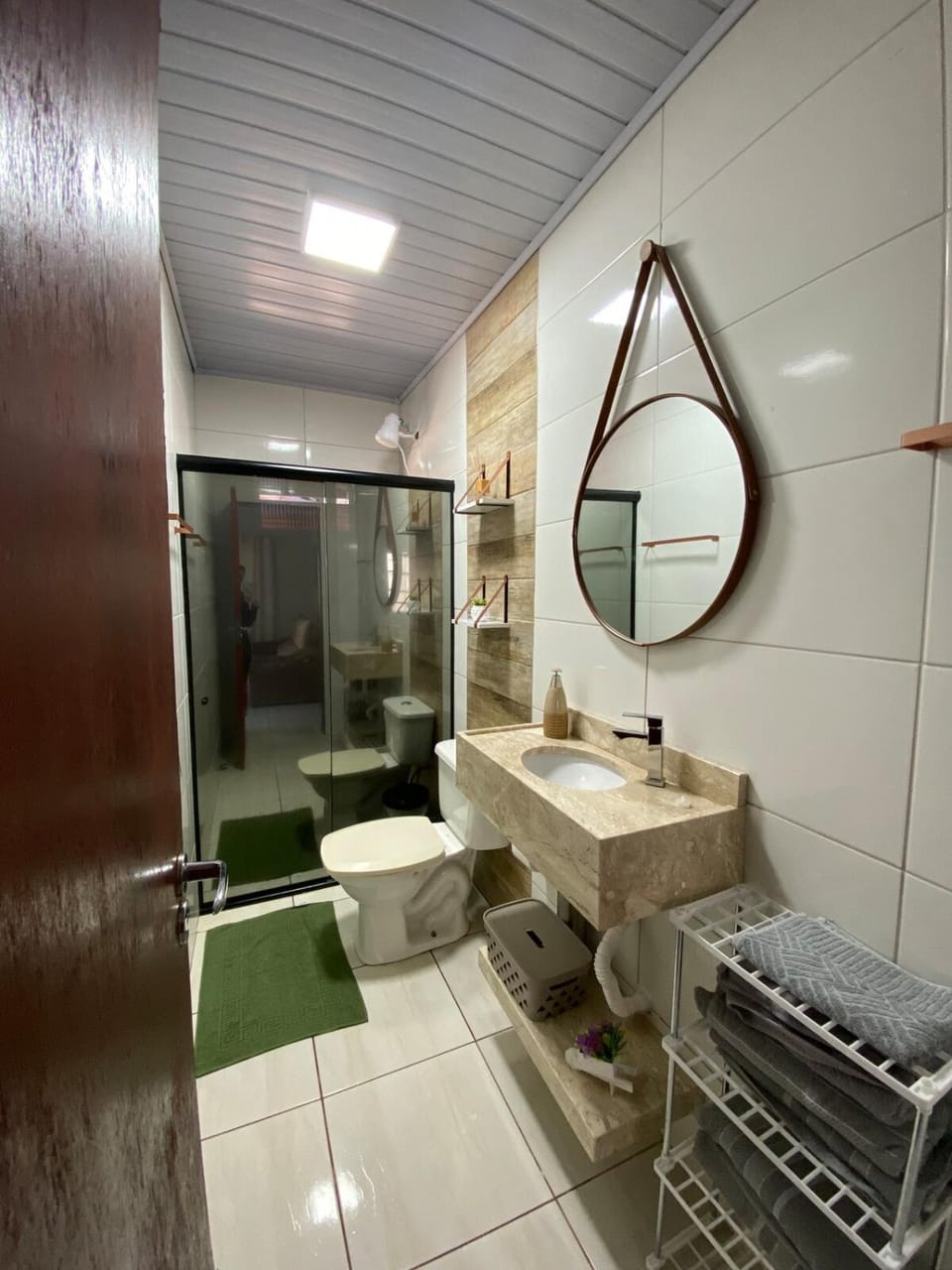 Shower, Bathroom, towels