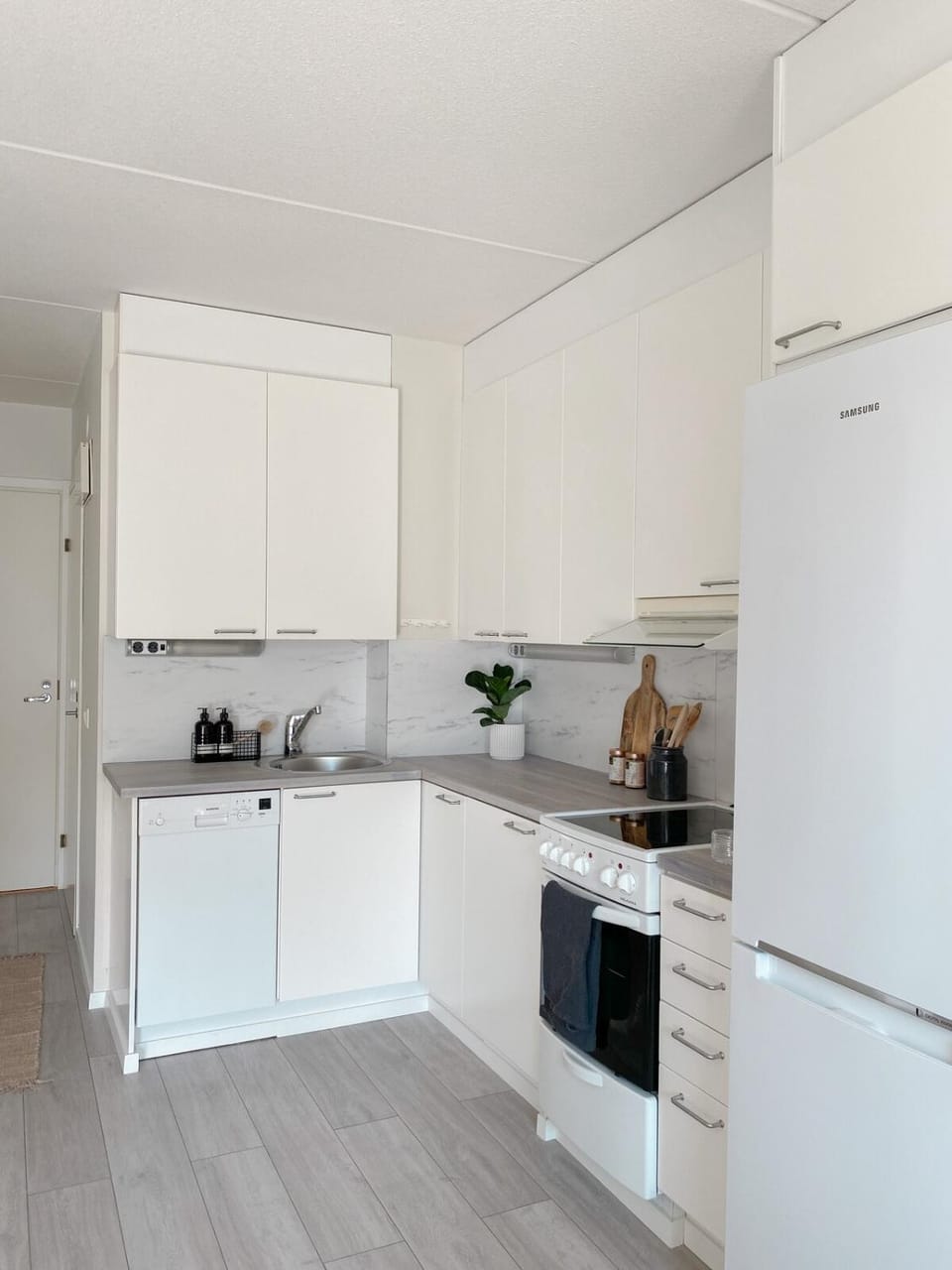 Stylish One-bedroom with Sauna Apartment in Helsinki