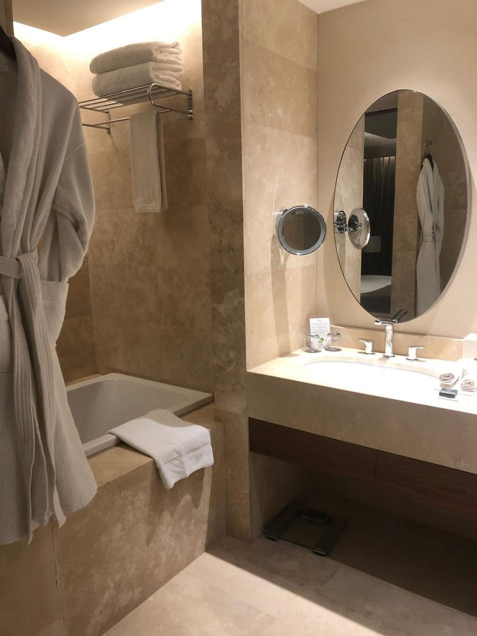 Bathroom, Photo of the whole room