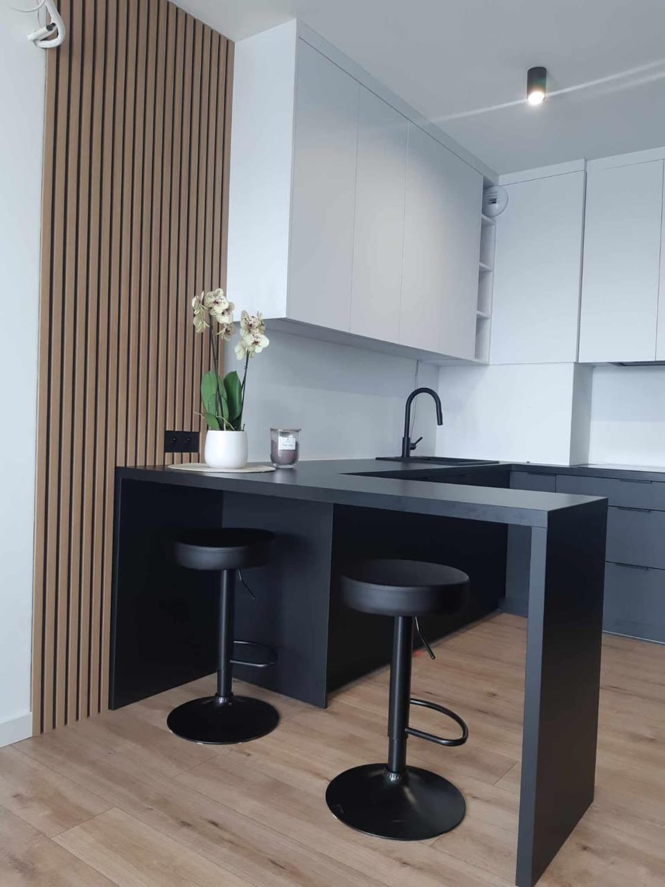 Apartament przy WROCZYŃSKIEGO 5 z miejscem garażowym Apartment in Masovian Voivodeship