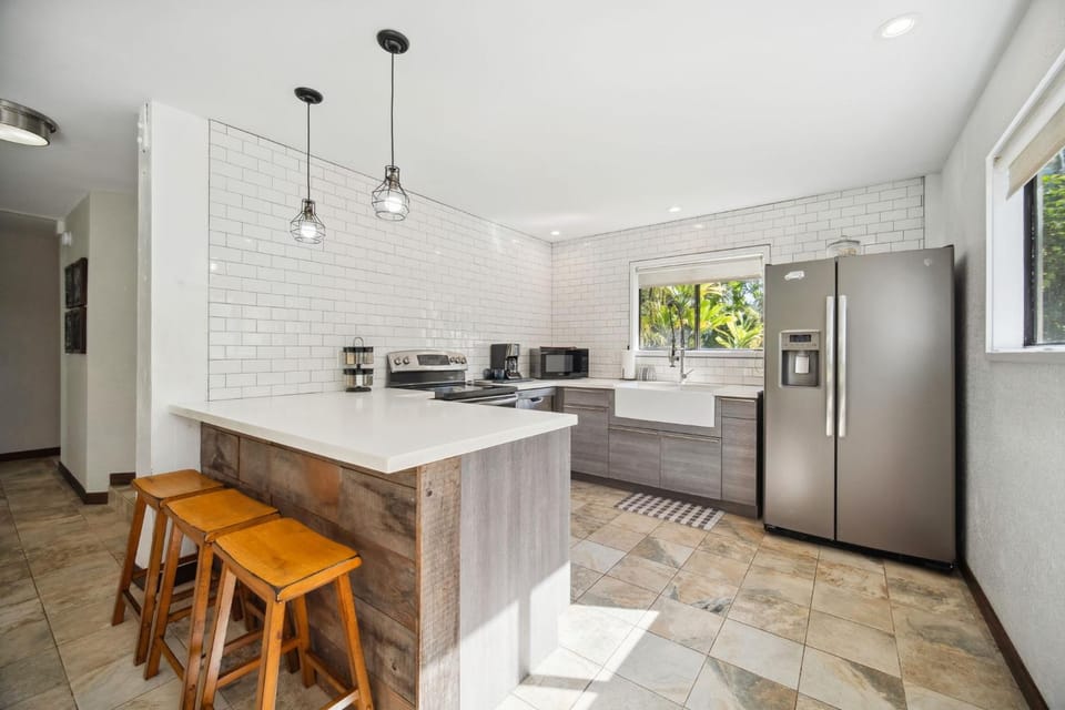 Modern 1BR Kamahana Condo with Tropical Breezes, Pool House in Princeville