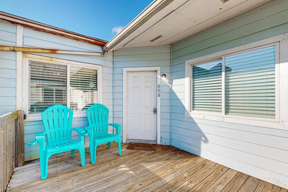 Leeward Isles 606 Apartment in North Padre Island