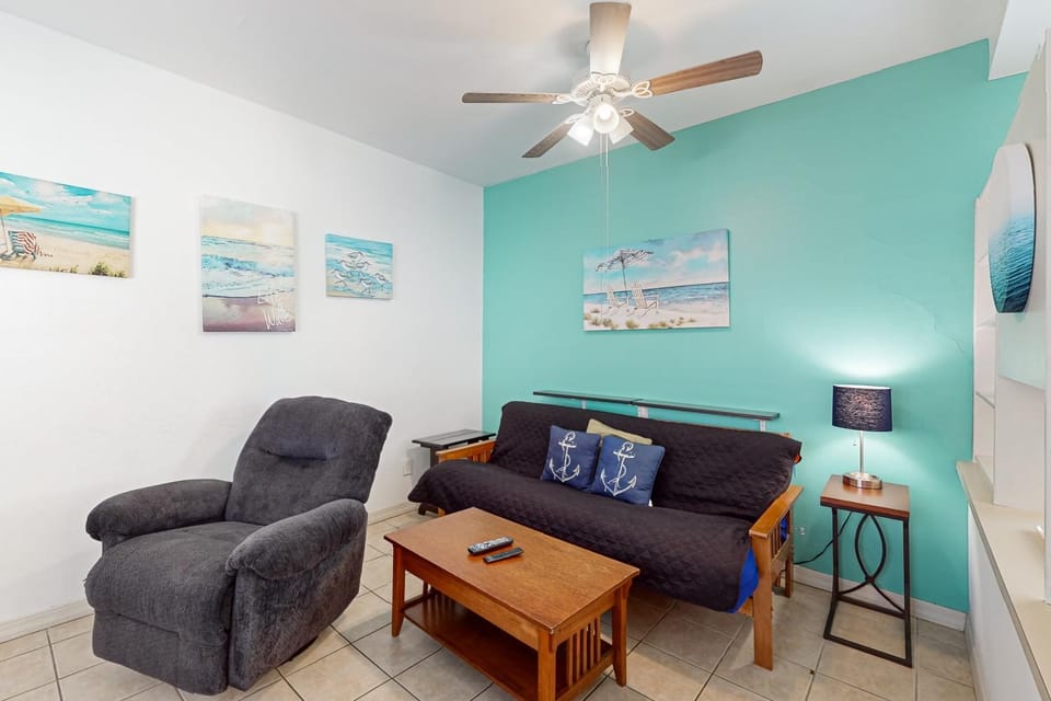 Leeward Isles 606 Apartment in North Padre Island