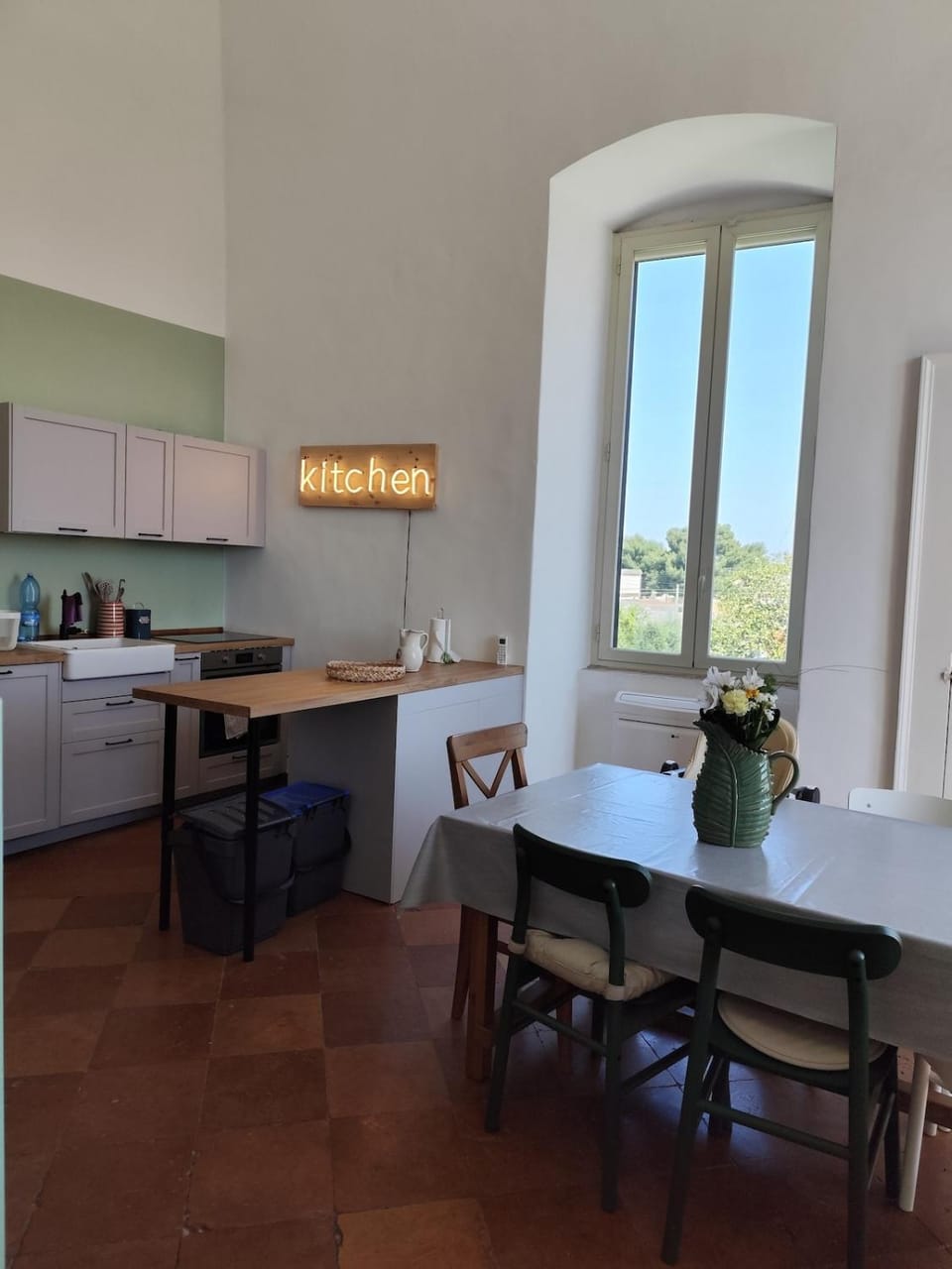 Kitchen or kitchenette