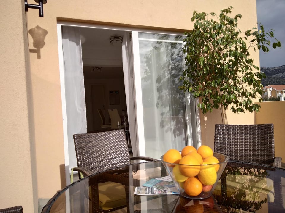 Balcony/Terrace, Balcony/Terrace, On site, Landmark view, Mountain view, Mountain view, Sea view