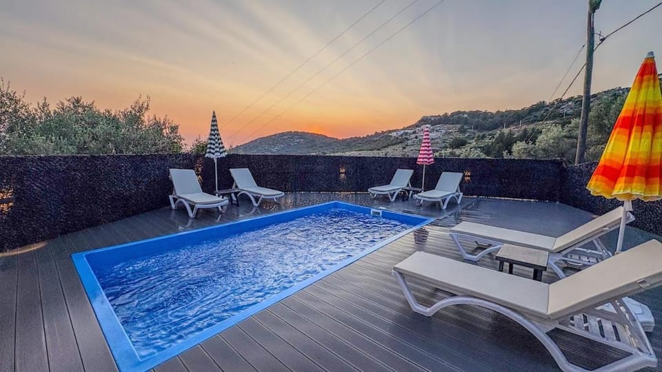 Mountain view, Pool view, Swimming pool, Sunset