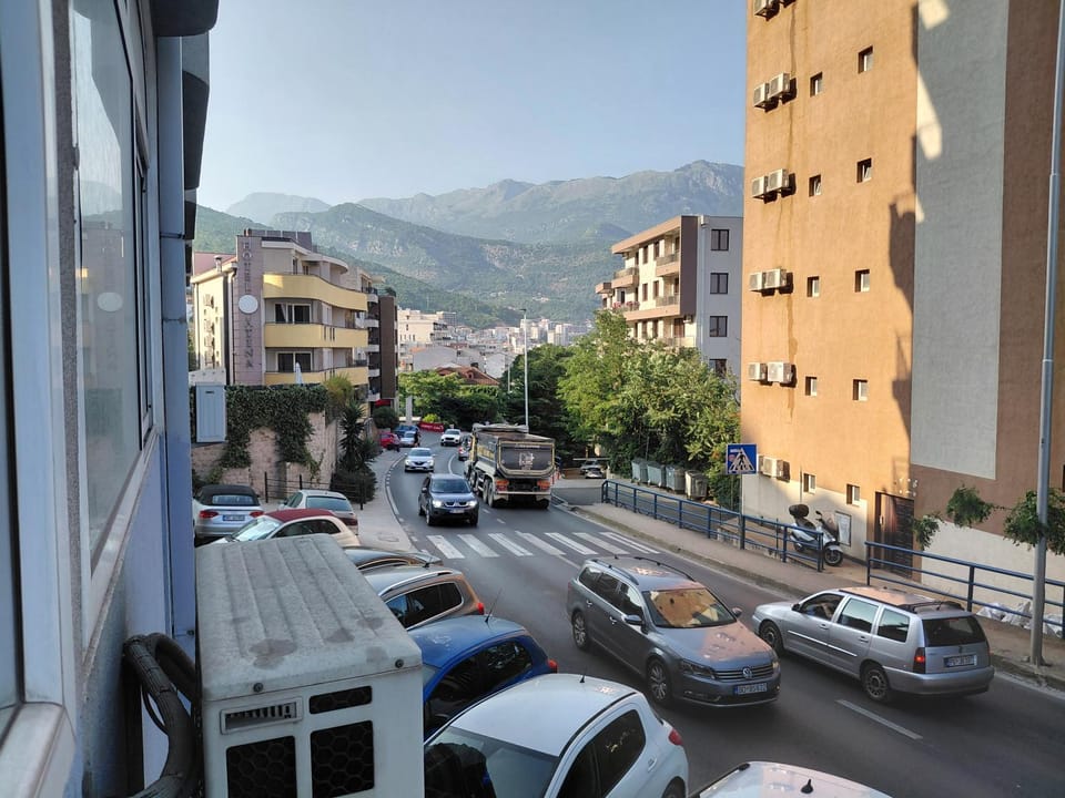 Black Cat Apartment Apartment in Budva