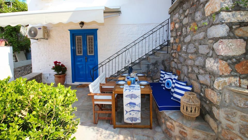 Property building, Balcony/Terrace