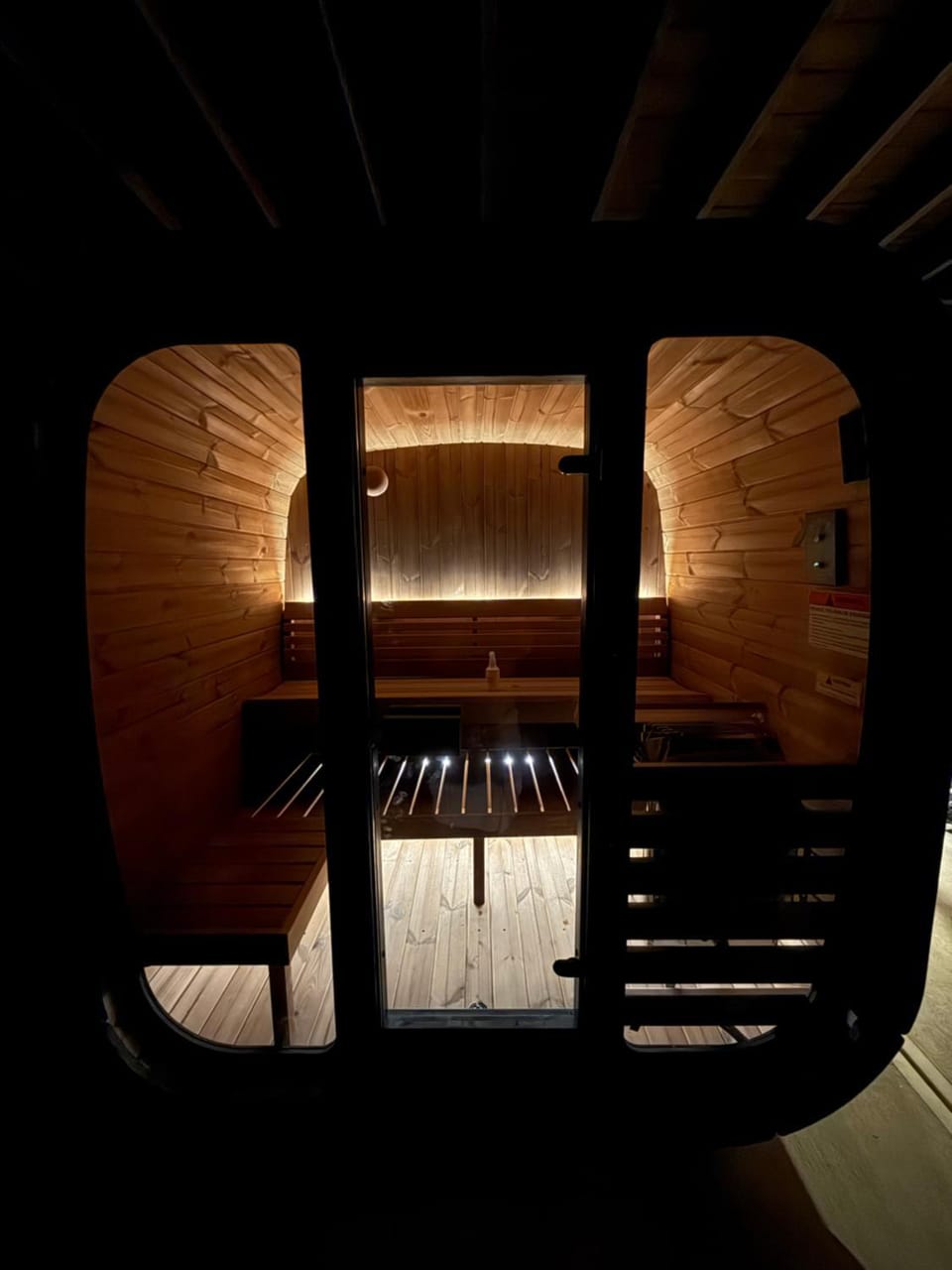 Trails End-Sauna, Hot Tub, FirePit, Arcade, Luxury House in Falls Township