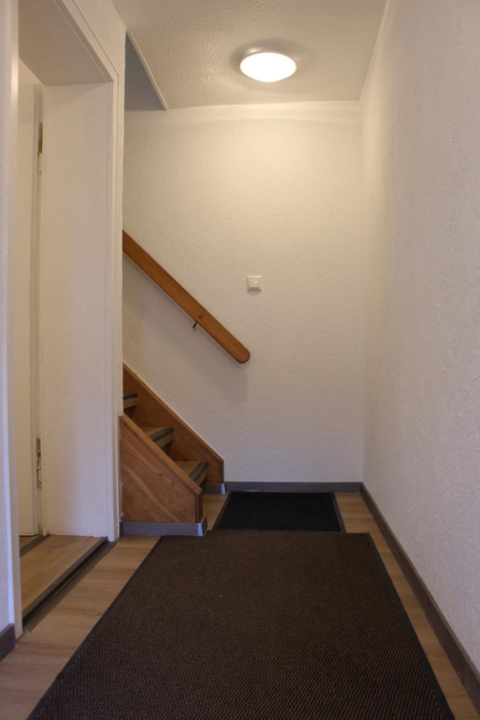 Facade/entrance, Internal: Not applicable to any particular room