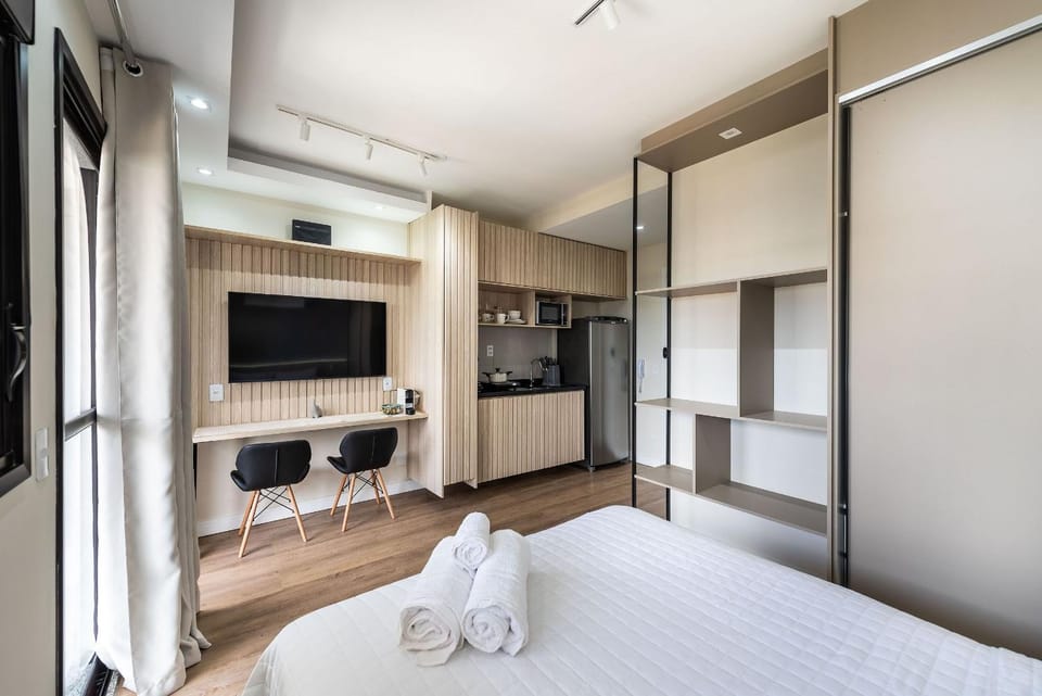 Studio with view and gym in Brooklin - SB1406 House in Sao Paulo City