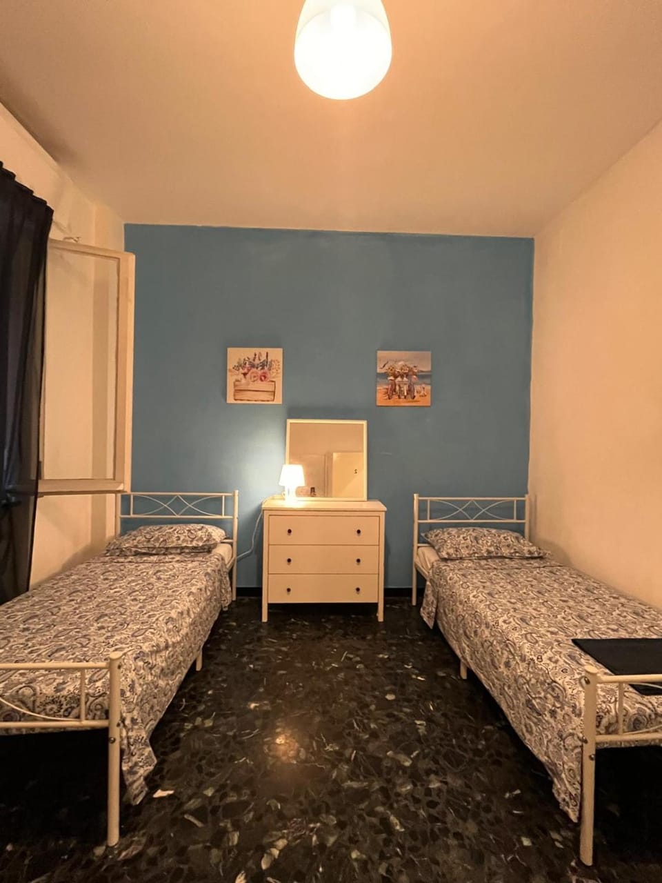 Yalda Home Apartment in Genoa