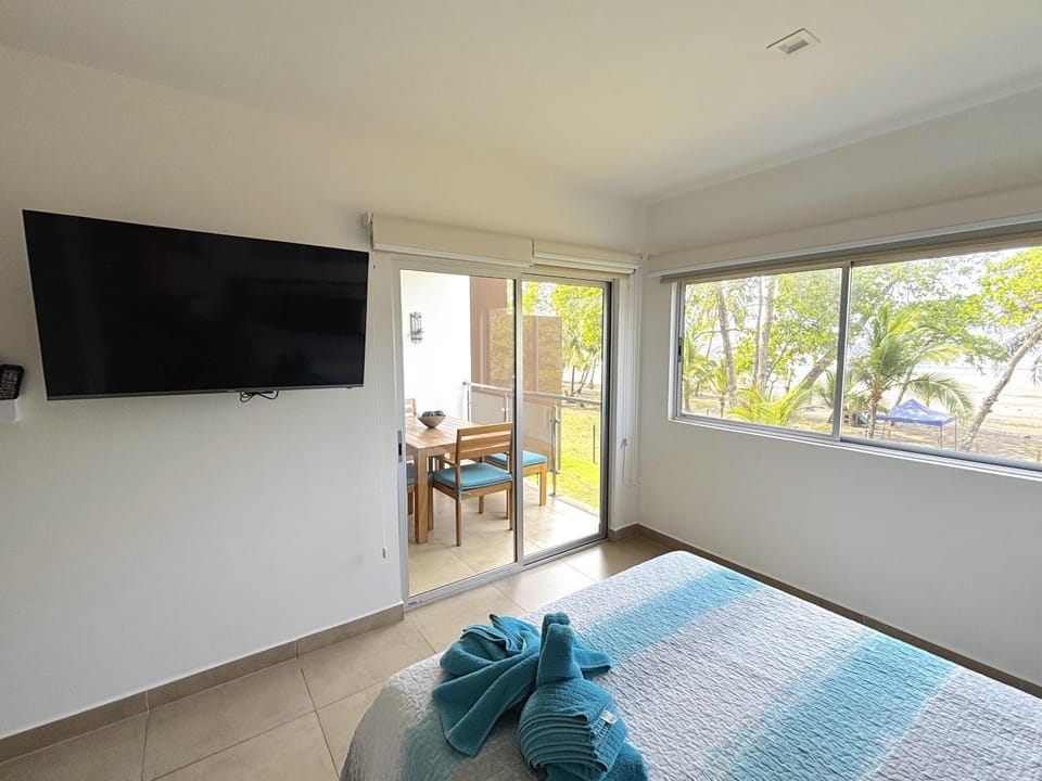 Spacious Beachfront Condo 3202 | Playa Bejuco + Pool + Direct Beach Access Villa in Esterillos Este