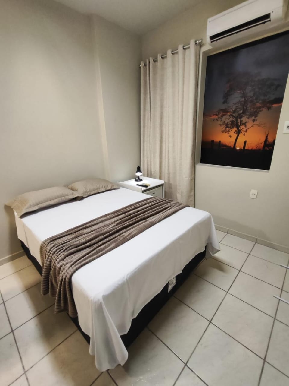 Bed, air conditioner